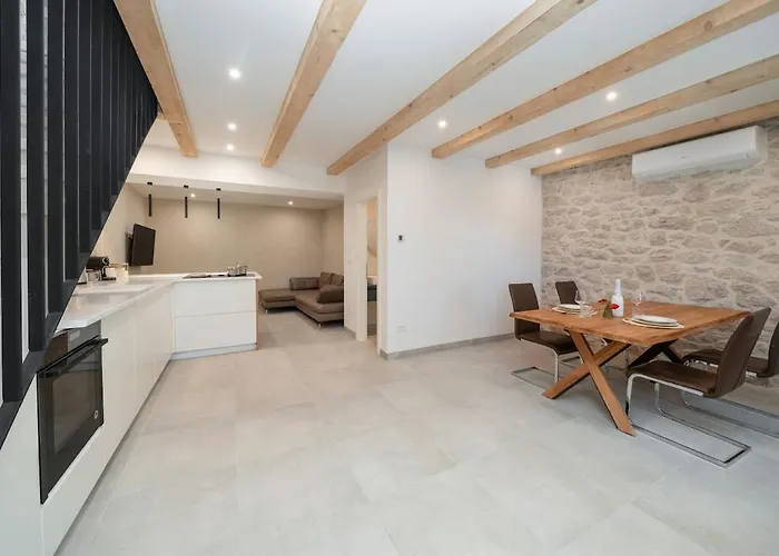 Hideaway Stonehouse Pool For 2 Dalmatia Imotski וילה Medvidovici