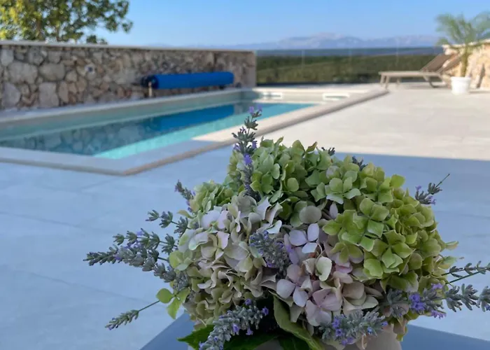 Hideaway Stonehouse Pool For 2 Dalmatia Imotski וילה Medvidovici