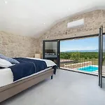 Villa Hideaway Stonehouse Pool For 2 Dalmatia Imotski Medvidovici