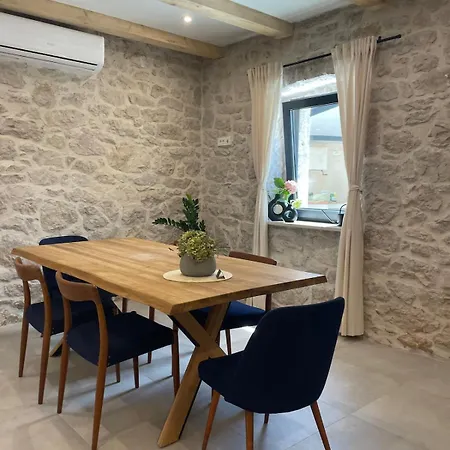 Willa Hideaway Stonehouse Pool For 2 Dalmatia Imotski Medvidovici